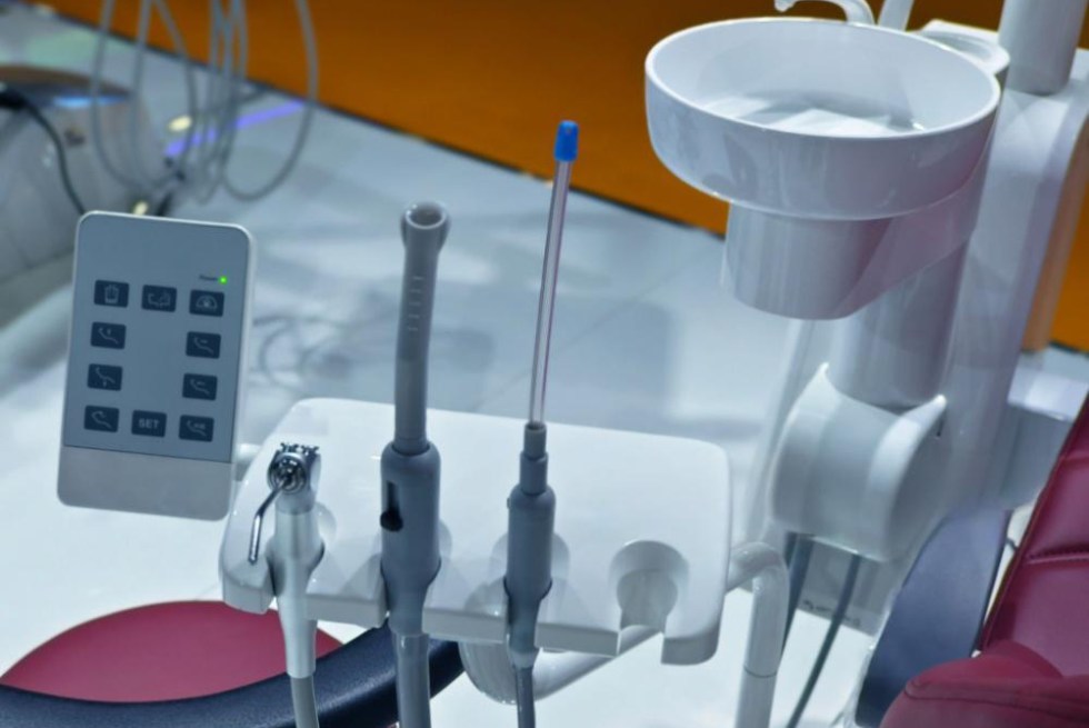 Mastering Dental Suction: My Guide to the Best Dental Suction Techniques for Oral Surgery and Beyond