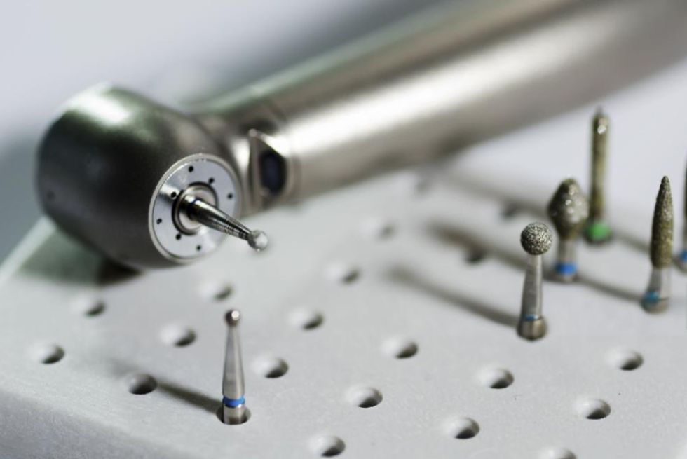 Extending the Lifespan of Your Dental Handpieces: A Comprehensive Guide