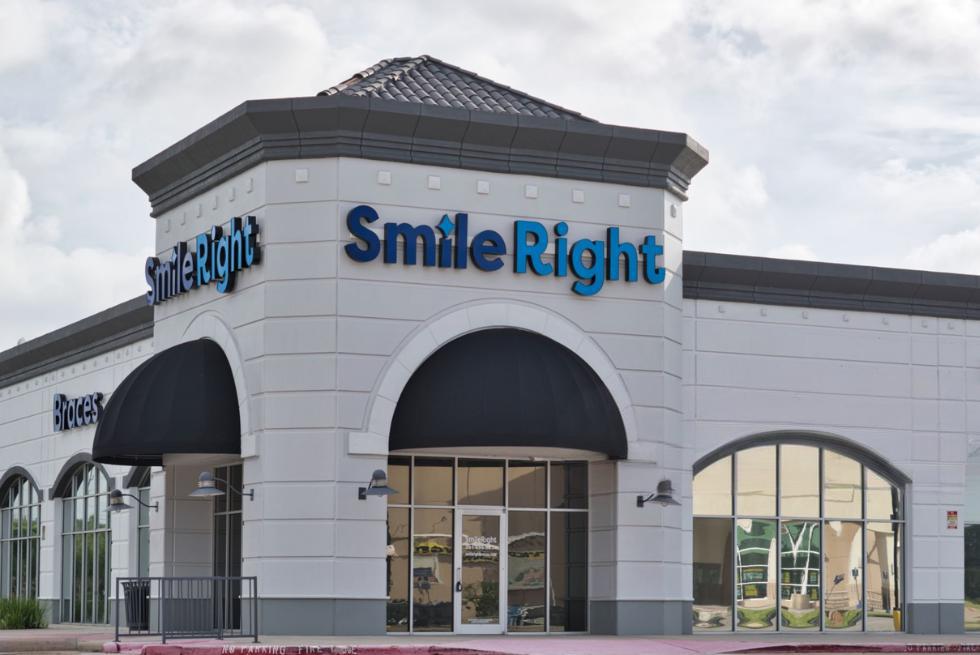 How to Name a Dental Clinic: A Human, Strategic, and Future-Proof Guide