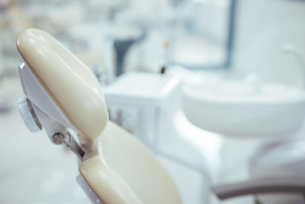 Five Signs It’s Time to Replace Your Dental Chair (Before It Costs You More Than Money)