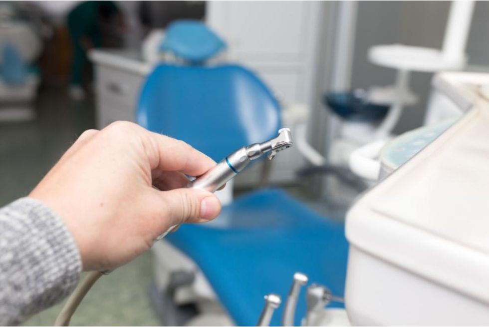 Does a Dental Compressor Need Water?