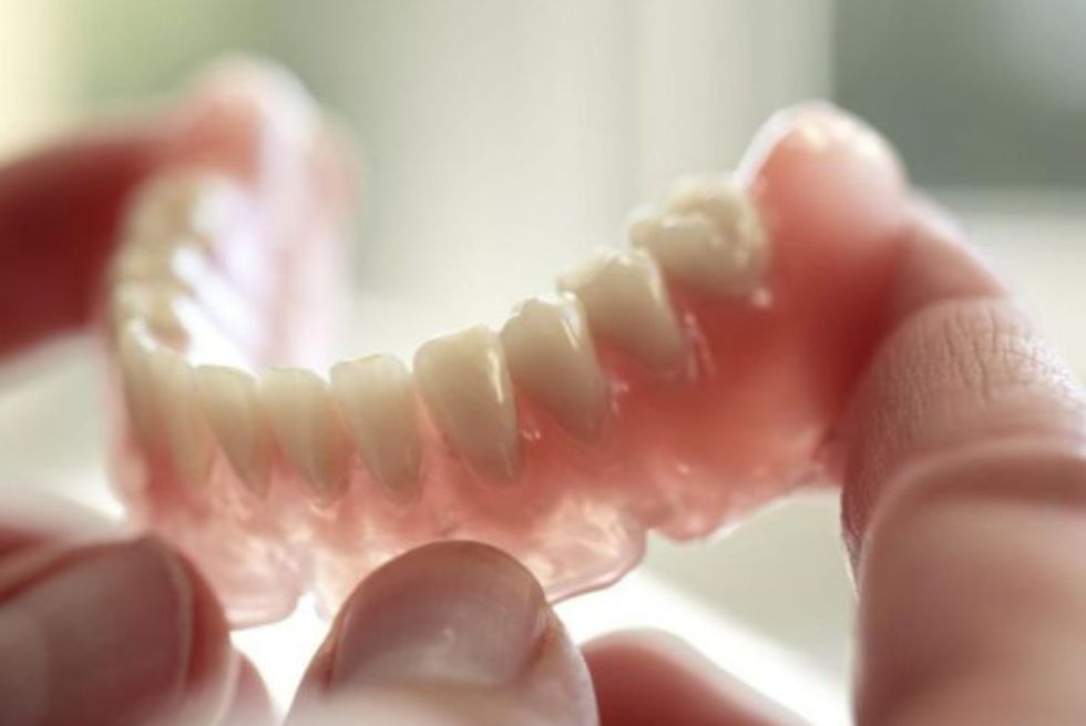 Porcelain vs Ceramic Dentures