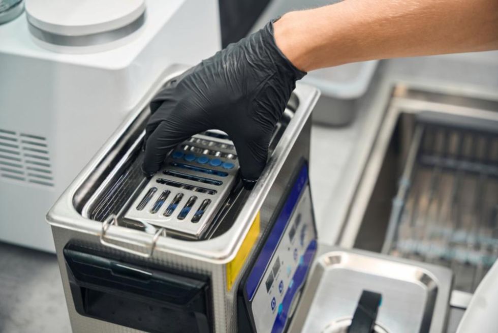 Ultrasonic Dental Cleaners: The Ultimate Guide